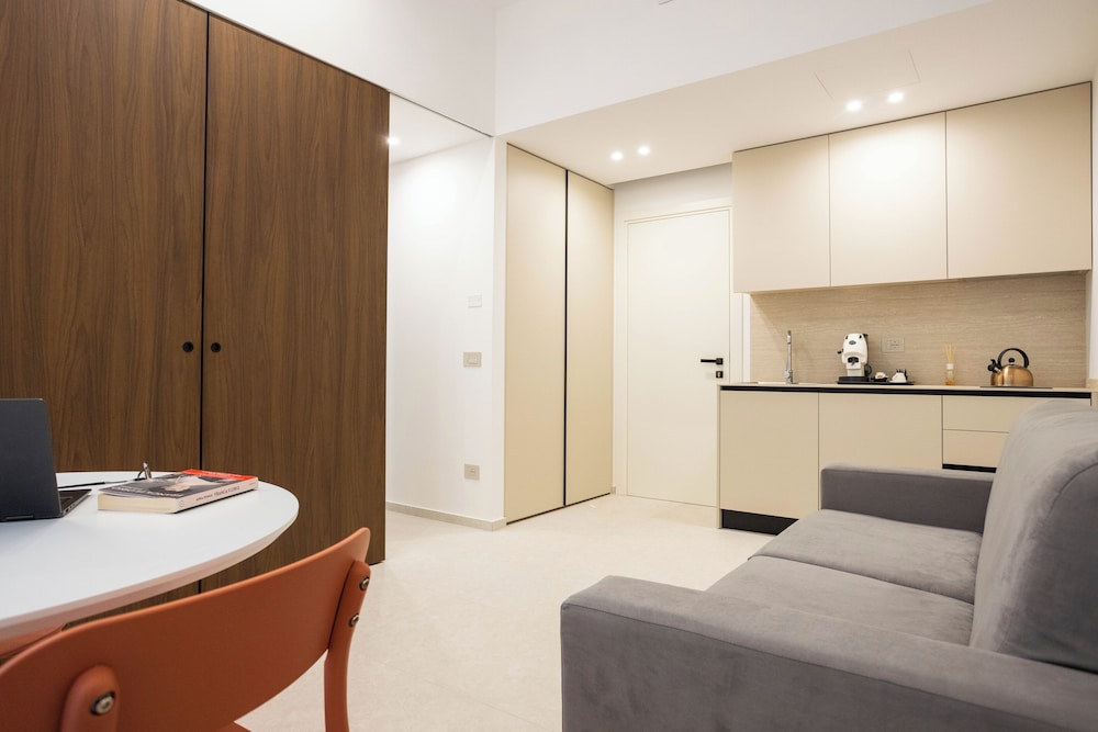 Nora's Suites