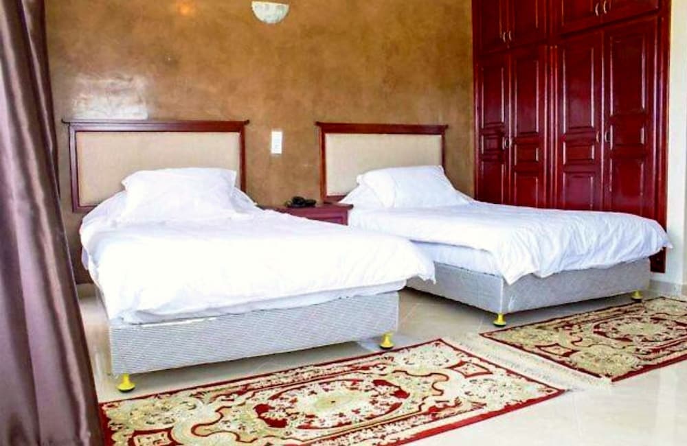 Angle Atlas Hotel