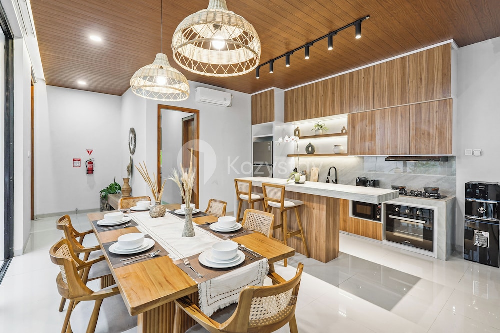 Santari Villa by Kozystay - Canggu
