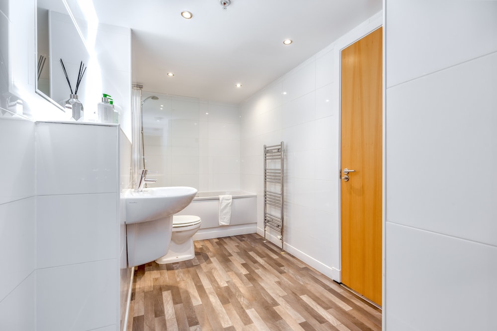Executive 7 Apartments