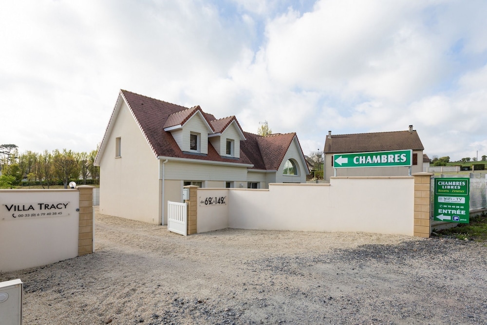 Villa Tracy