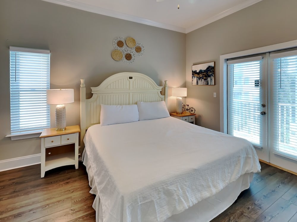 The Taj Mahal by Southern Vacation Rentals view 5