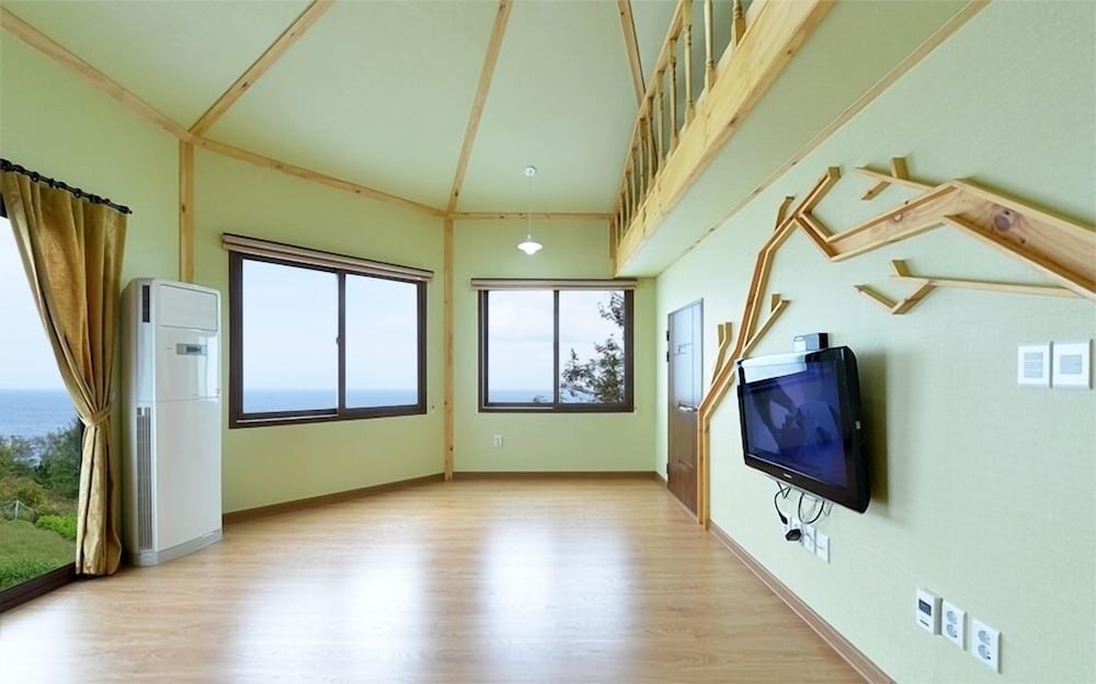 Yeongdeok Yeomyung Pension
