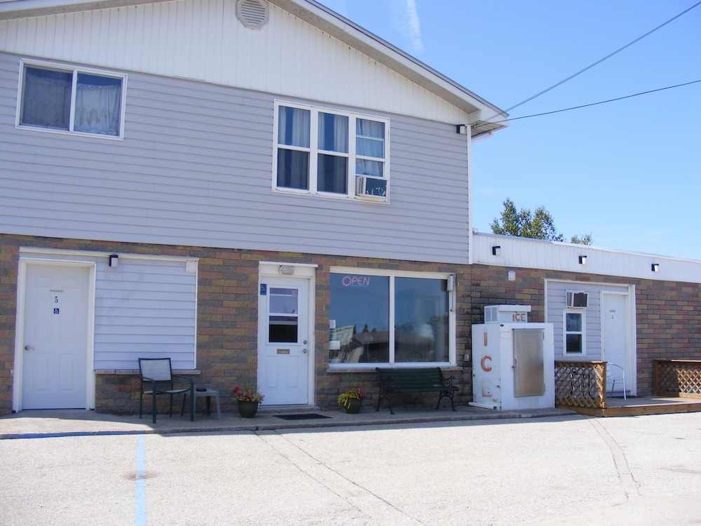 Mile Inn Motel