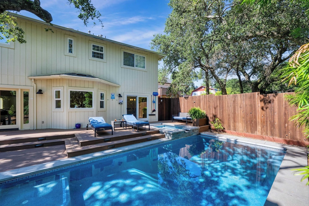 Casa Osito Pool, Hot Tub & Outdoor Dining Minutes From Sonoma Plaza
