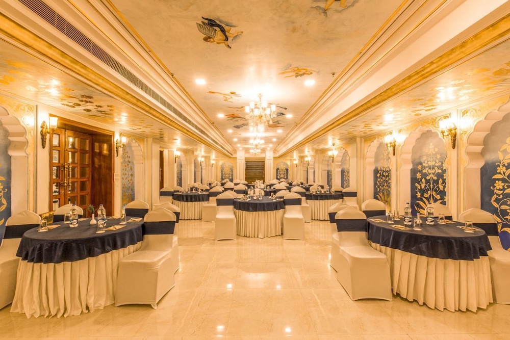 Umaid Haveli - A Heritage Style Hotel & Resort