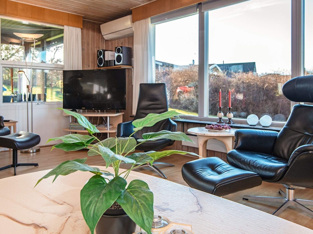6 Person Holiday Home in Glesborg view 5