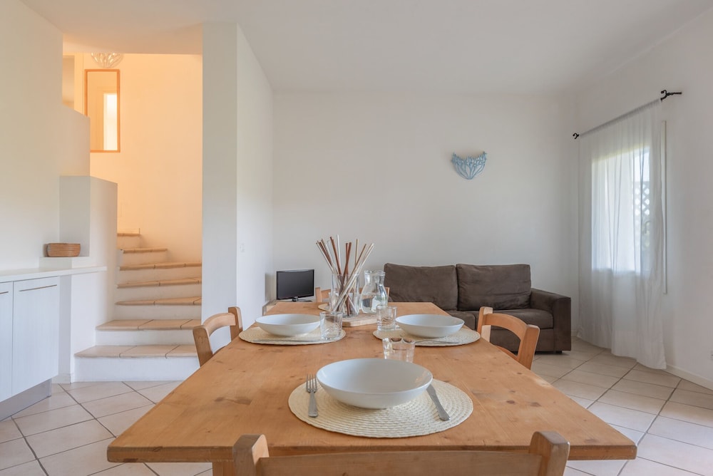 Baia Bianca Apartments Sardinia
