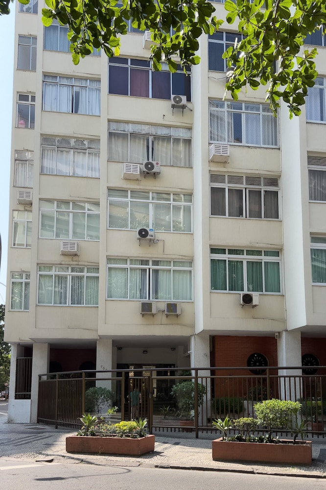 Elegance in Ipanema Ideal for Families Re701 Z2