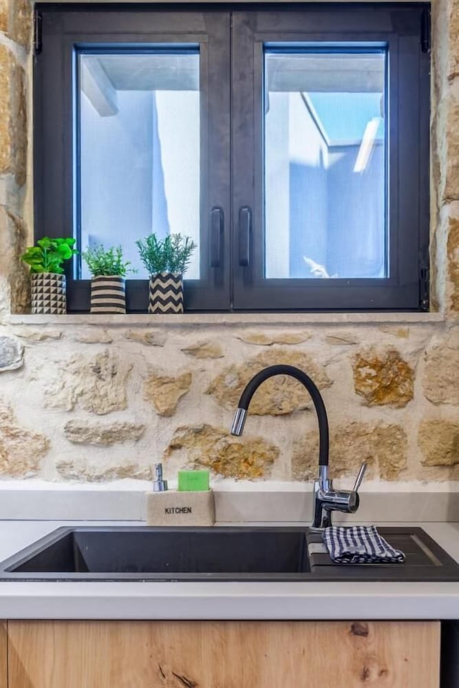 Evangelia Casa-comfy stay centrally