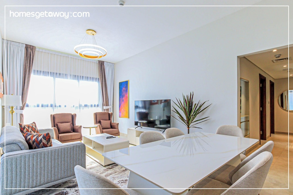 Bright Spacious 2BR with Maids