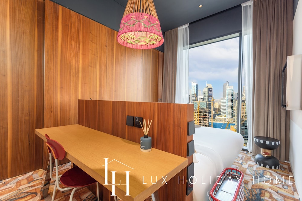 LUX The Modern Retro Suite