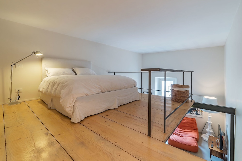 San Teodoro Modern Loft