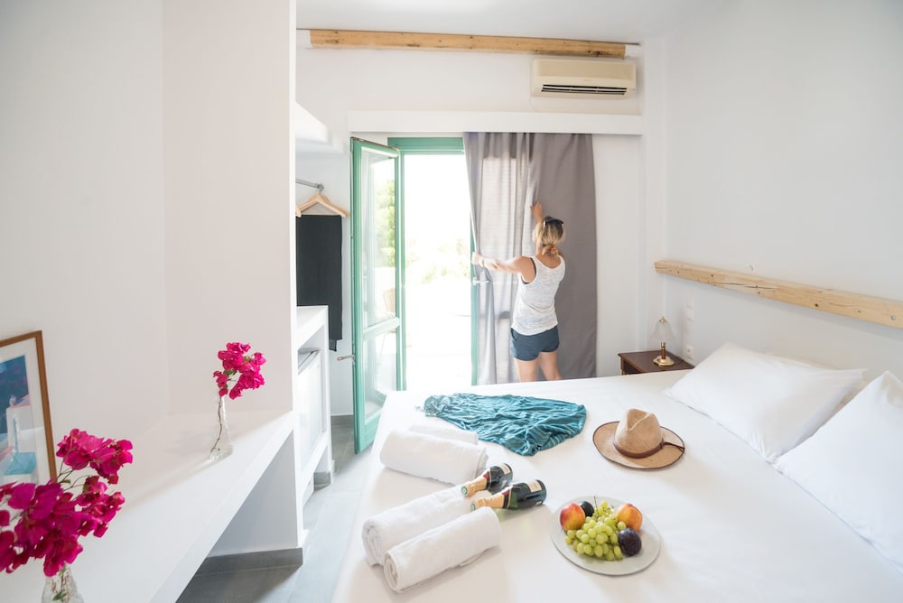 Ifestia Hotel Santorini