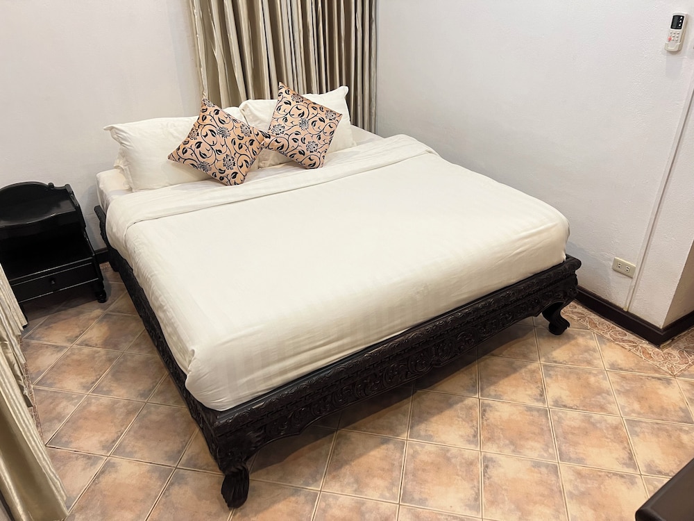 Luang Prabang Bakery & Guest House