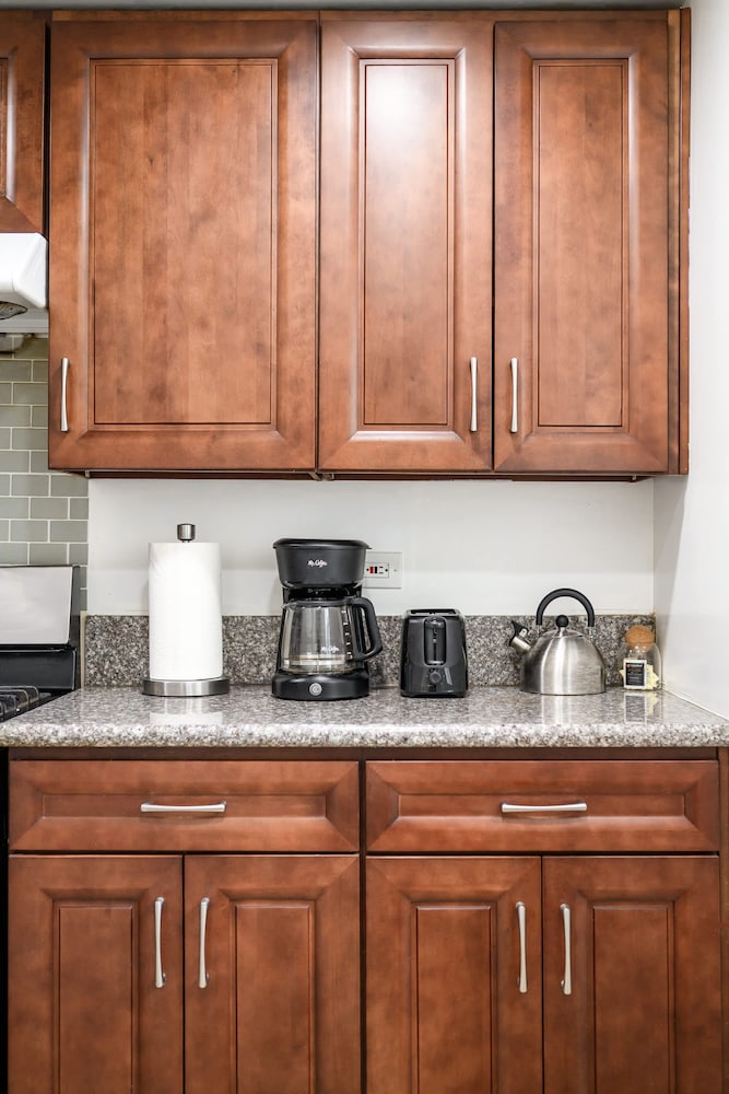 Spacious Bright Home Fully Equipped