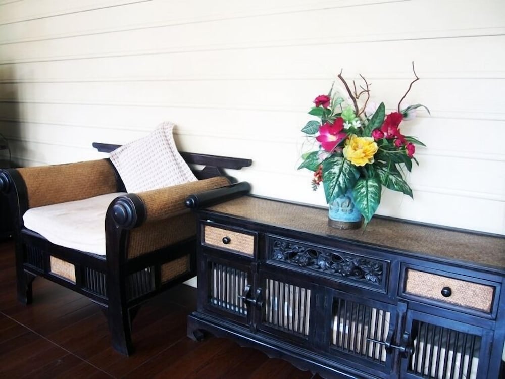 At Home Executive Apartment