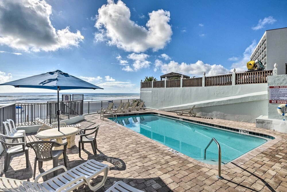 Swim & Relax: Daytona Beach Condo w/ Ocean Access!