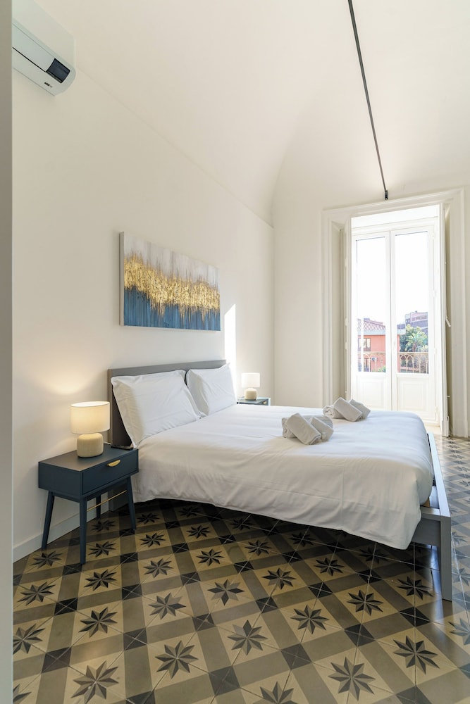 KleoSuites