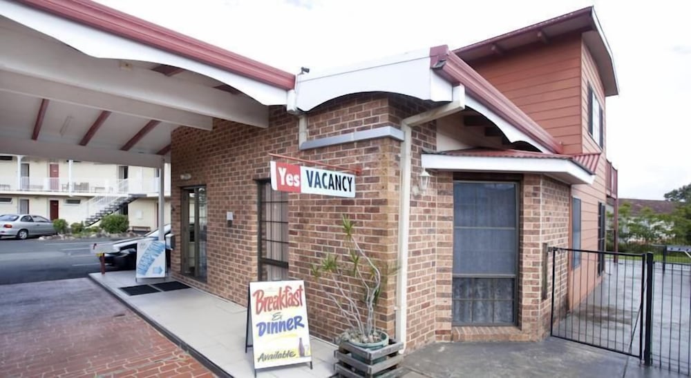 Riverview Motor Inn