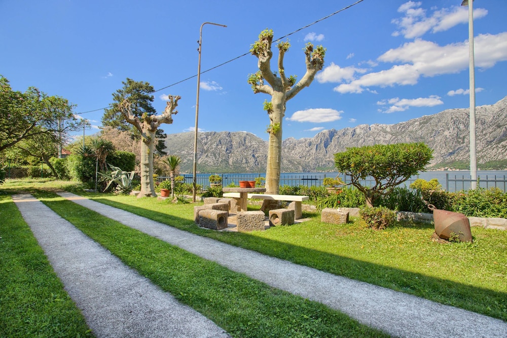 Apartments Ivanovic