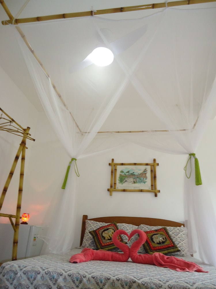 Bali Suites Itamambuca