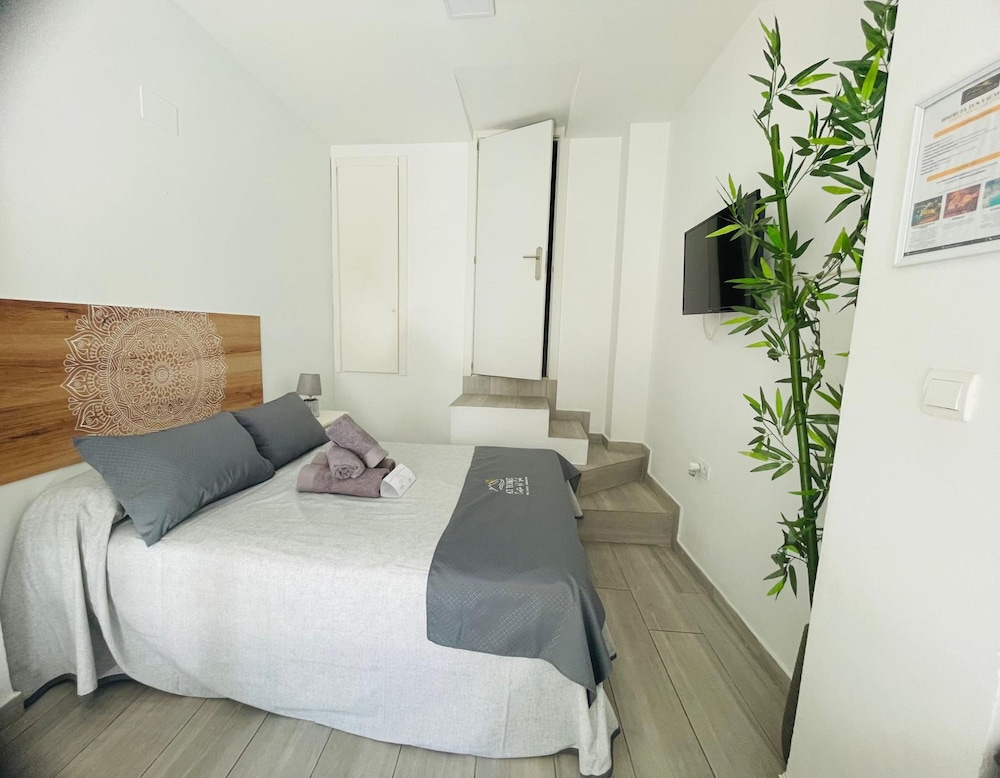 Estudio Burriana Jimena by At Home Costa del Sol