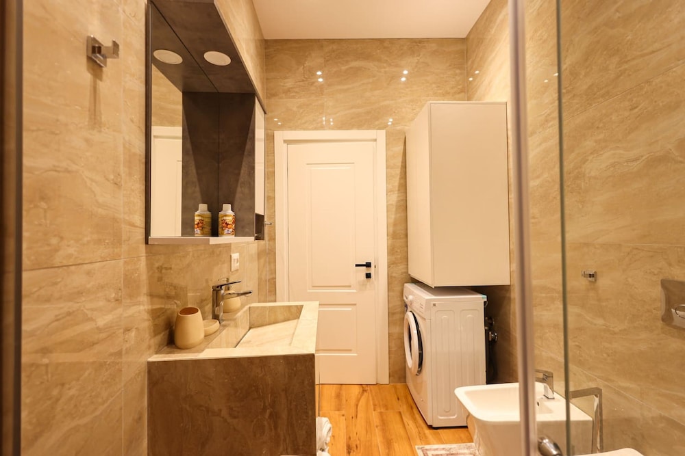 Grandstay Apartments 012