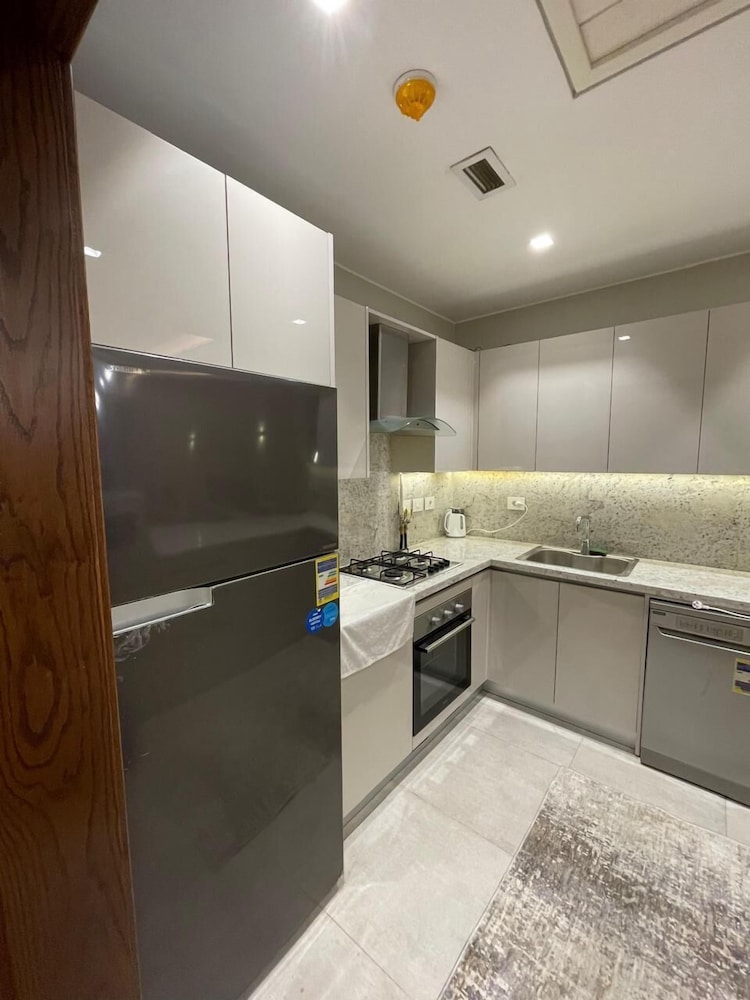 2BR Fully Serviced Apt. in AeonTowers