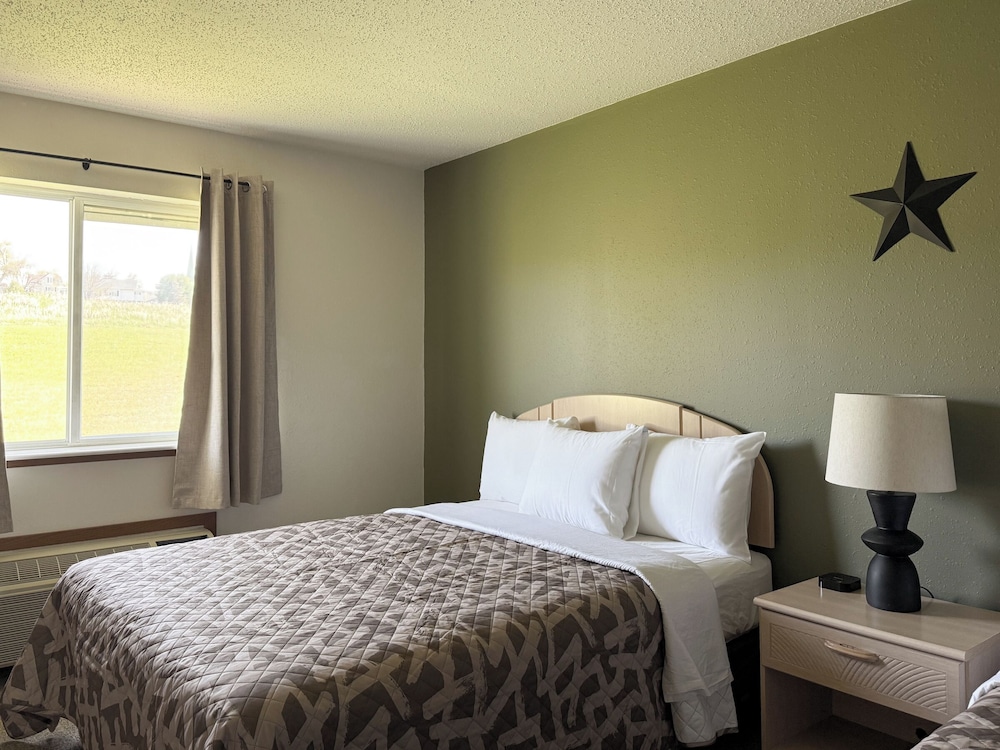 The Trail Inn - Stanton IA - Halland Ave
