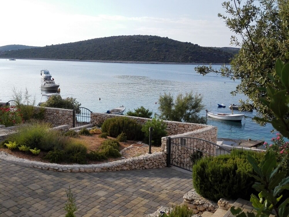 Tih - 20 m From sea - A1 Ruzmarin view 5