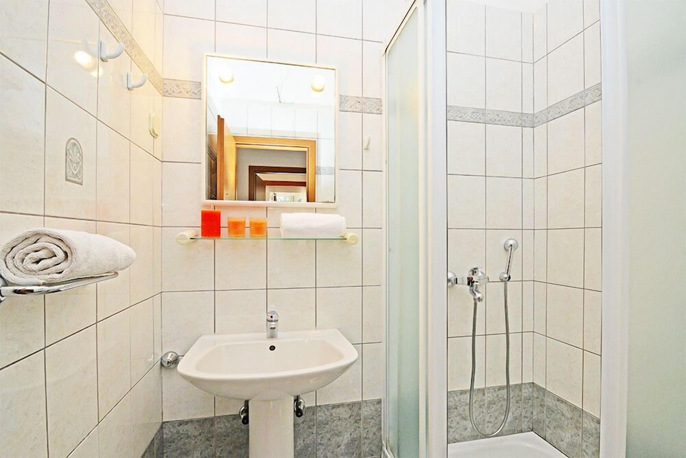 House Adrijana