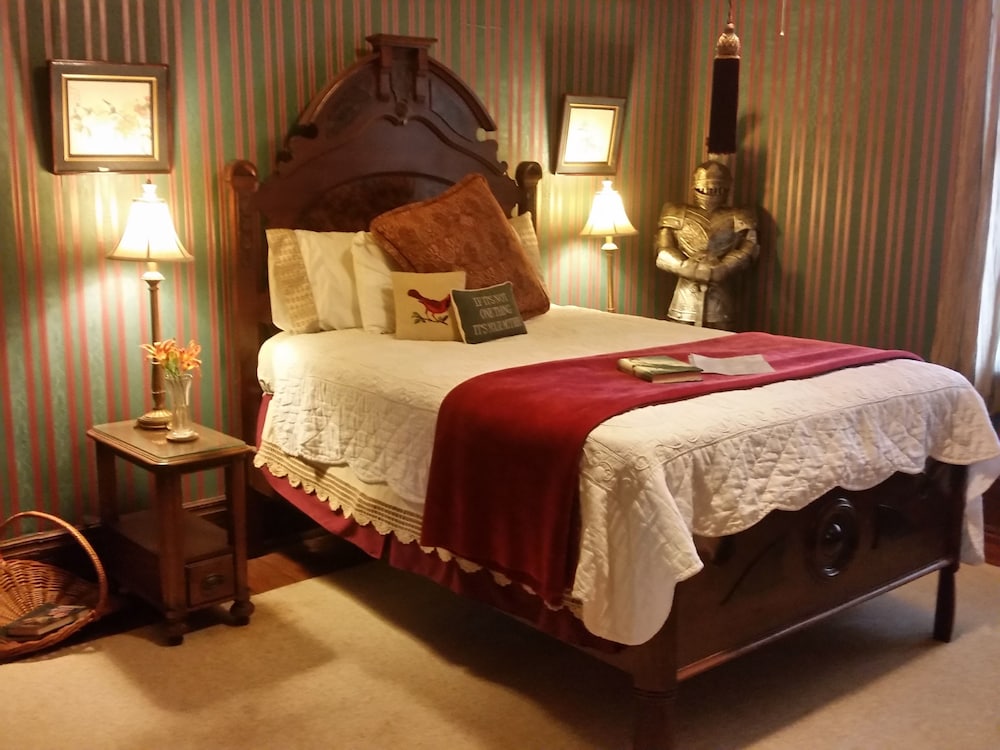 Spahn House Bed and Breakfast - Property Image 33