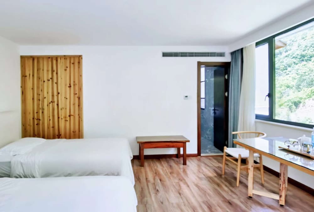 XiangLu YiMo Valley Retreat Guesthouse