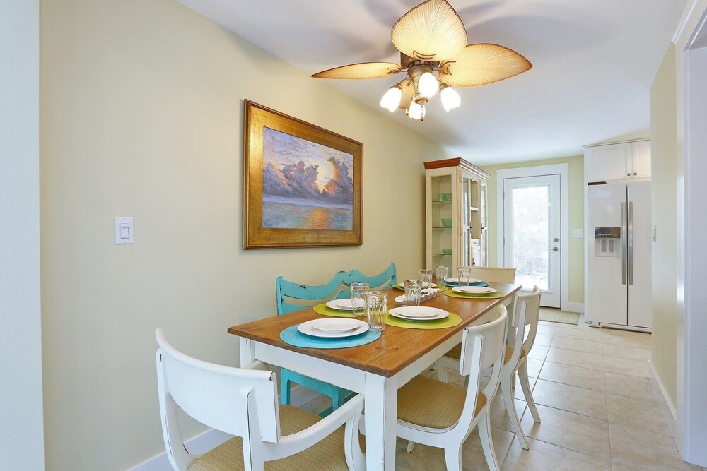 Seascapes 3 Bedroom Home by RedAwning