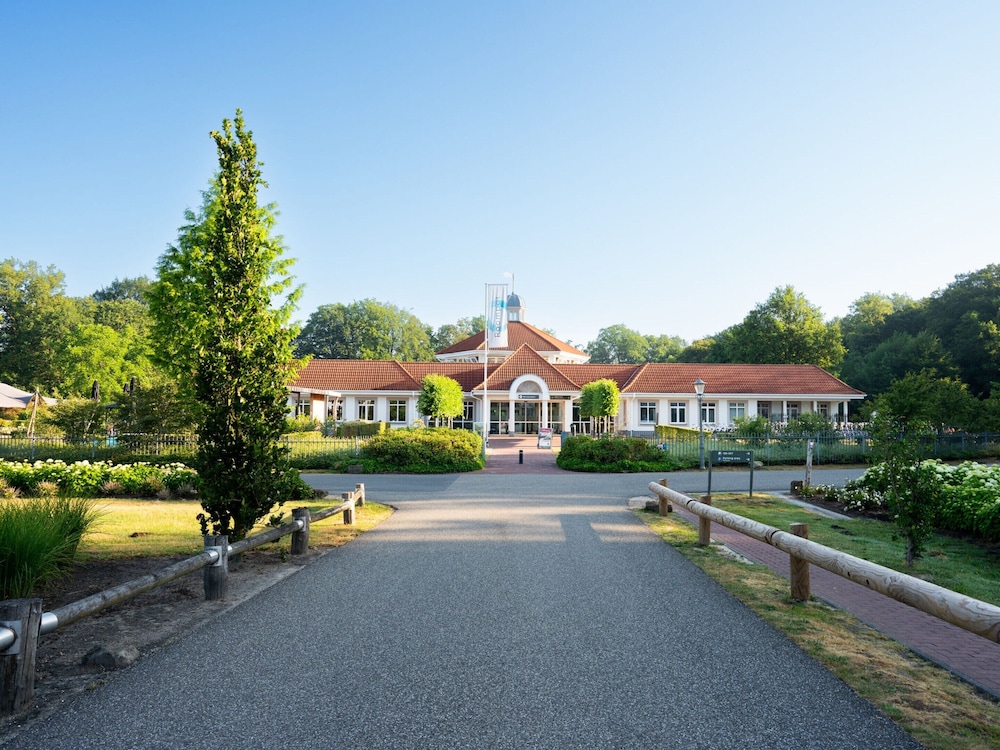 Sauna Retreat Near Castle