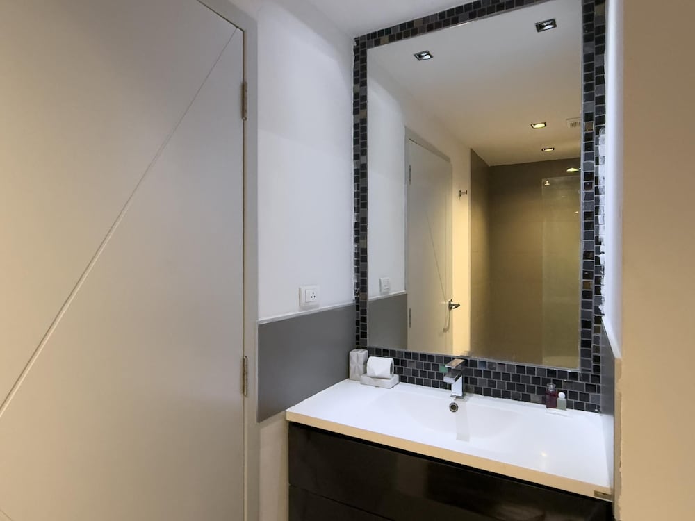 Garden View Apt- 1BR T1-103