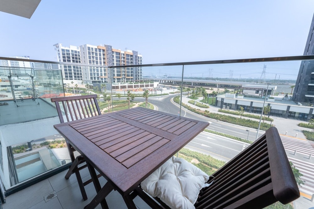 Serene Studio Apartment at Azizi Riviera Near to Burj Khalifa