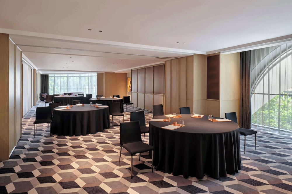 Hyatt Centric Zhongshan Park Shanghai 1