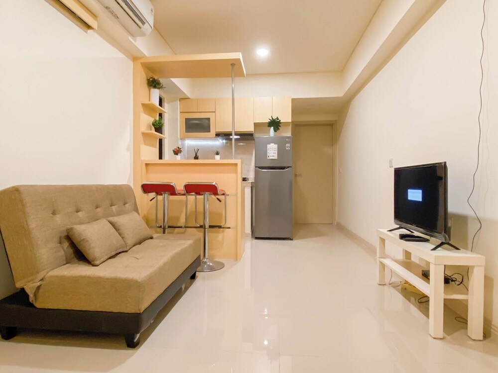 Modern Contemporary 2Br Apartment At Meikarta
