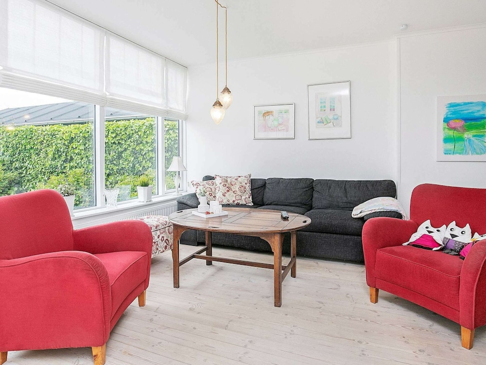 Spacious Holiday Home in Jutland near North Sea view 4