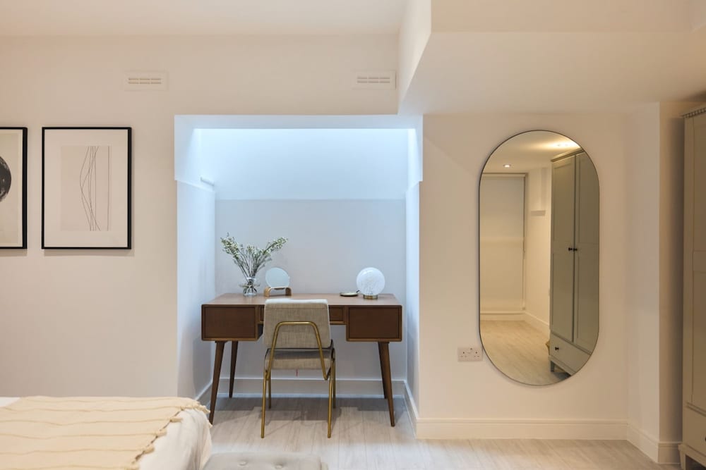 The Kingswood Place - Modern 2bdr With Terrace