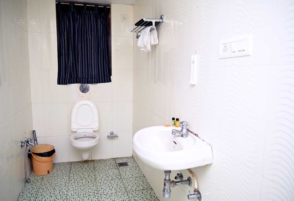 Close2c Holiday Home By Eleet Hotels view 3
