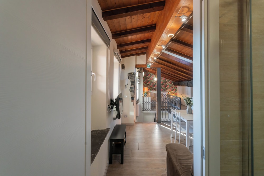 Domus in Como by Rent all Como