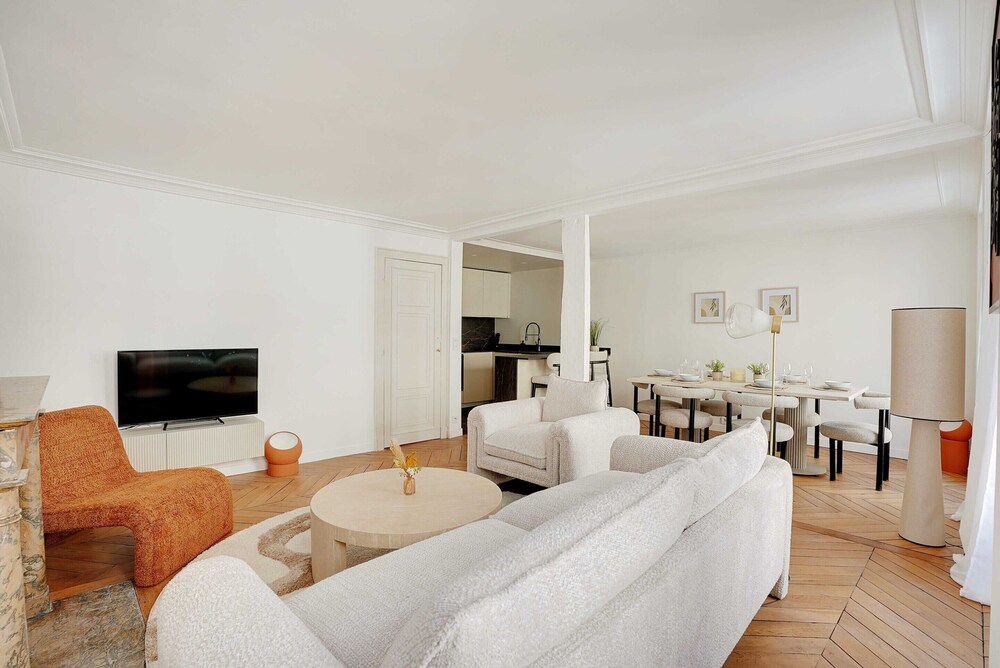 Elegant Apartment - 2br/4p - Near Invalides