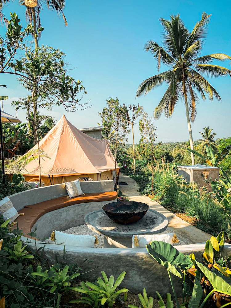 Kamanicamp