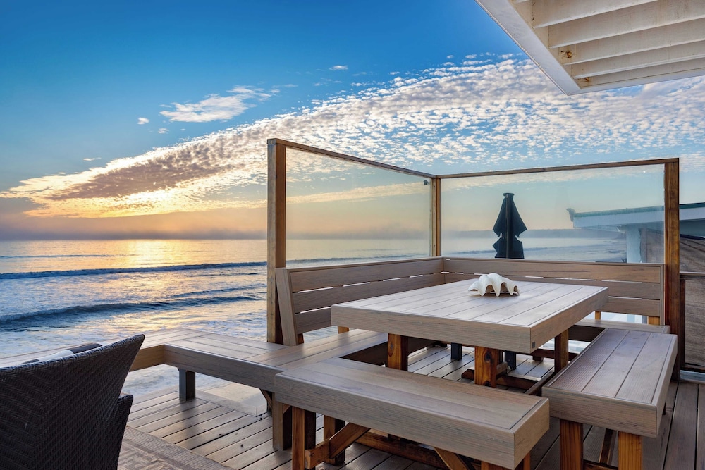 Unbeatable Beachfront Bliss w/ Ocean Views, Luxe Interiors & Patio Beach Road