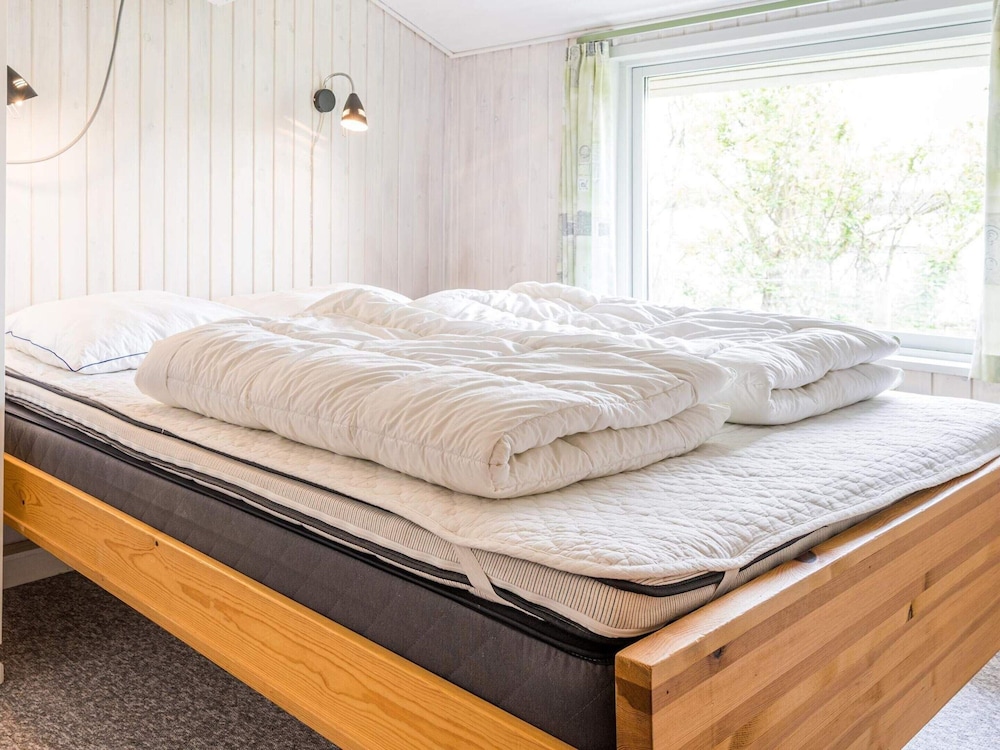 6 Person Holiday Home in Henne