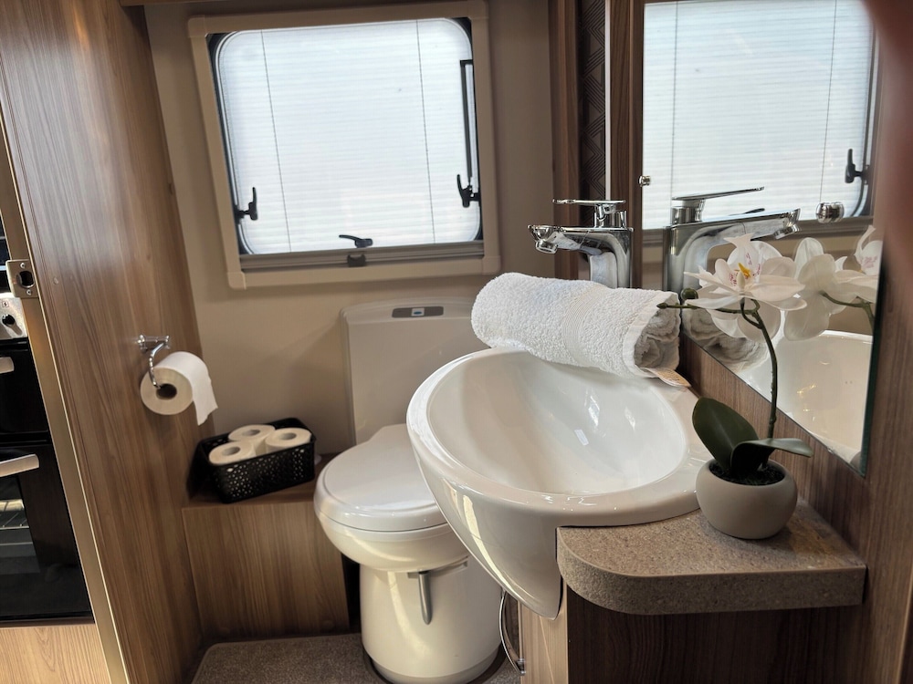 4 Guests - Pet Friendly - Durham Caravan Retreat