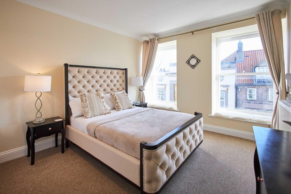 Host Stay Hide Hill Apartment B